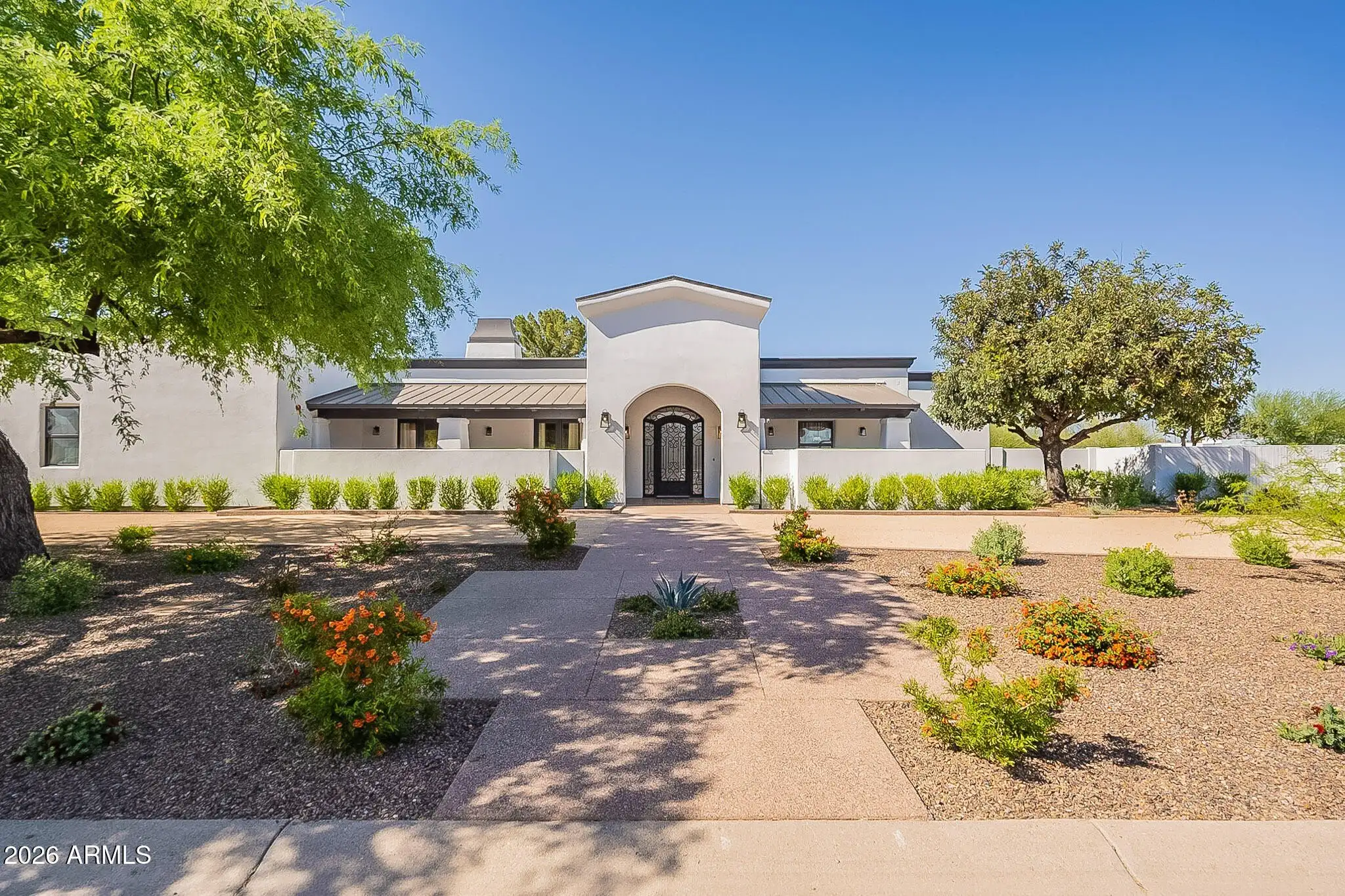 6102 E GOLD DUST Avenue photo 2