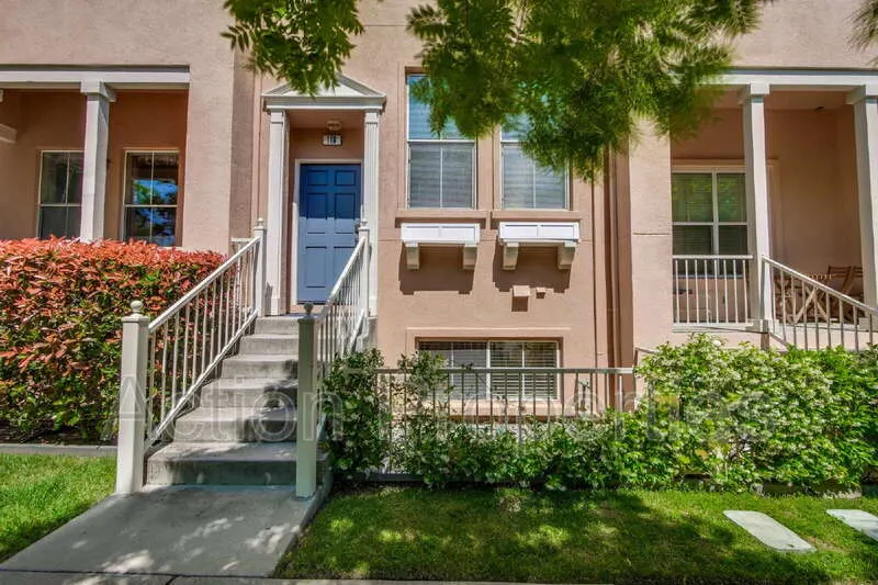 118 Pacchetti Way photo 4