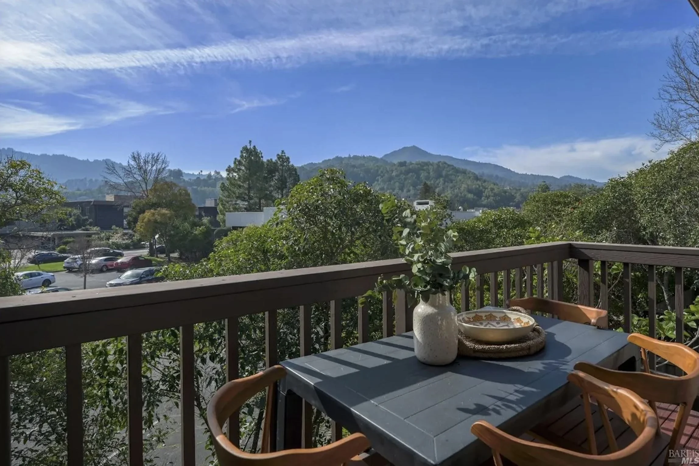 2BR/2BA Townhouse on Corte Real · Greenbrae photo 4