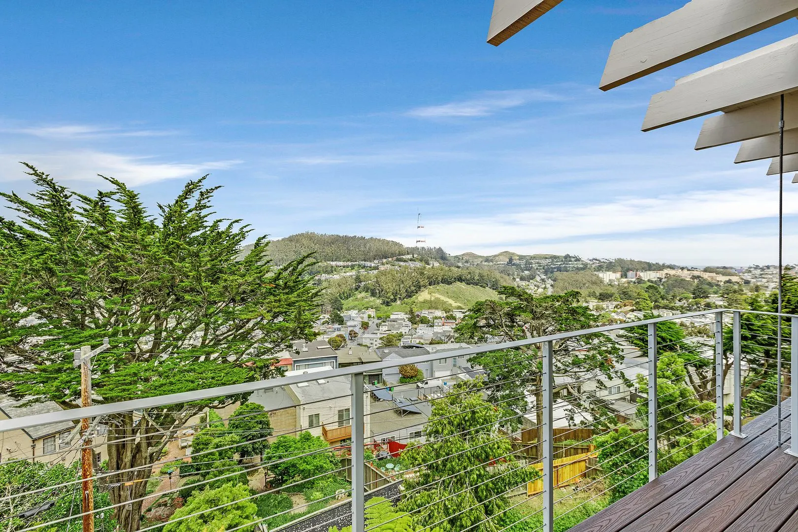 Rare Golden Gate Heights home with stunning views, 3 decks, big yard and hot tub! photo 5