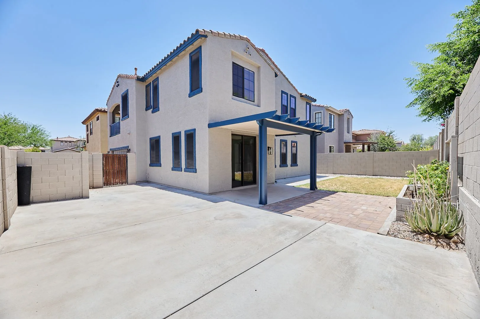 2340 W Dusty Wren Dr photo 3