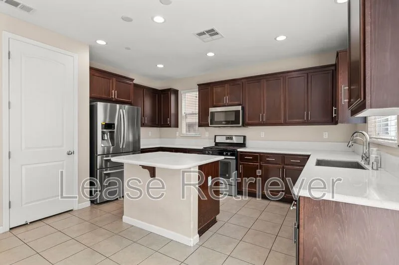 2631 Clarita Dr photo 5