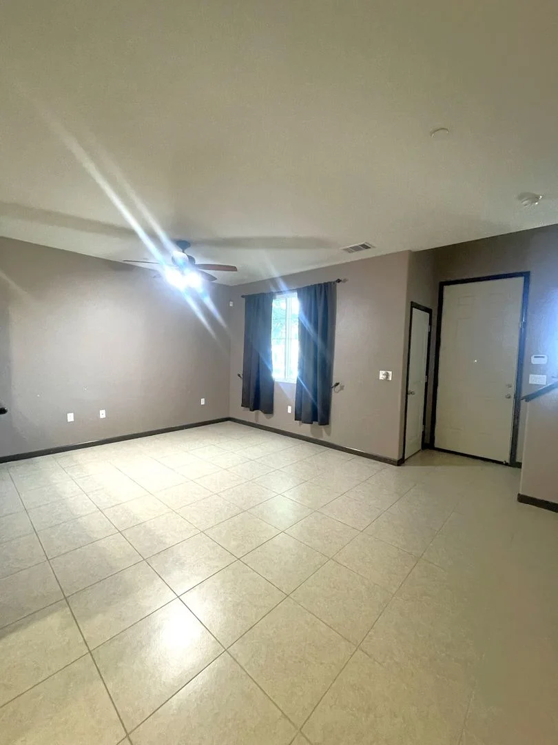 3 Bedroom 2 Bathroom Townhouse for rent in Hayward photo 3