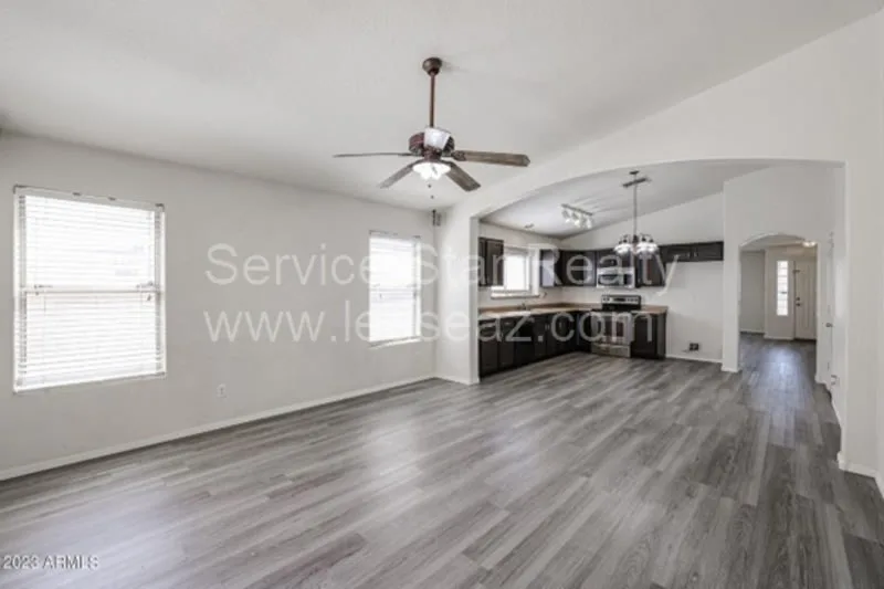 16652 W Latham St photo 5