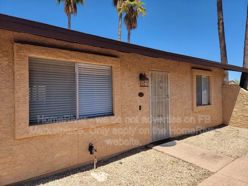 18240 N 41st St photo 2