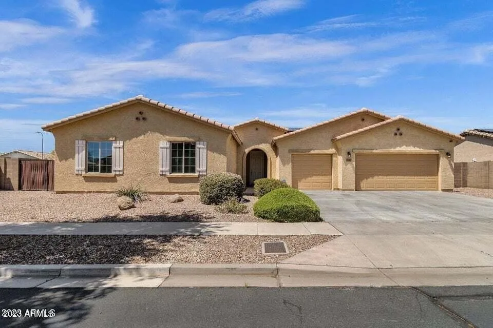 5542 W Kowalsky Ln Phoenix, AZ 85339 photo 4