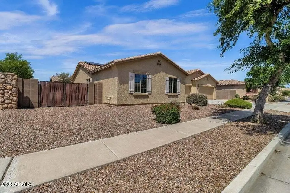 5542 W Kowalsky Ln Phoenix, AZ 85339 photo 2