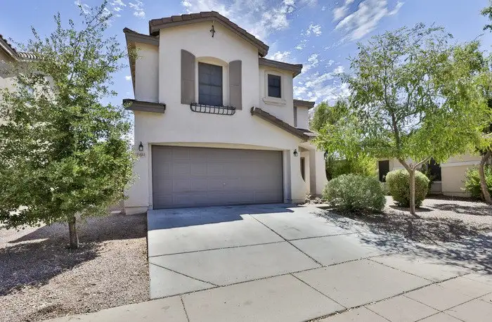 1421 North Thunderbird Avenue photo 2