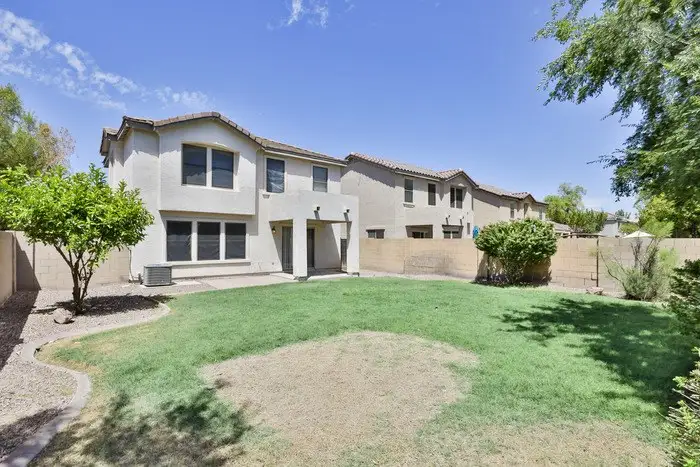 1421 North Thunderbird Avenue photo 3