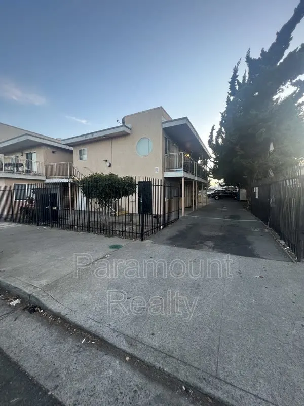 173 22nd St Richmond, CA 94801 photo 2