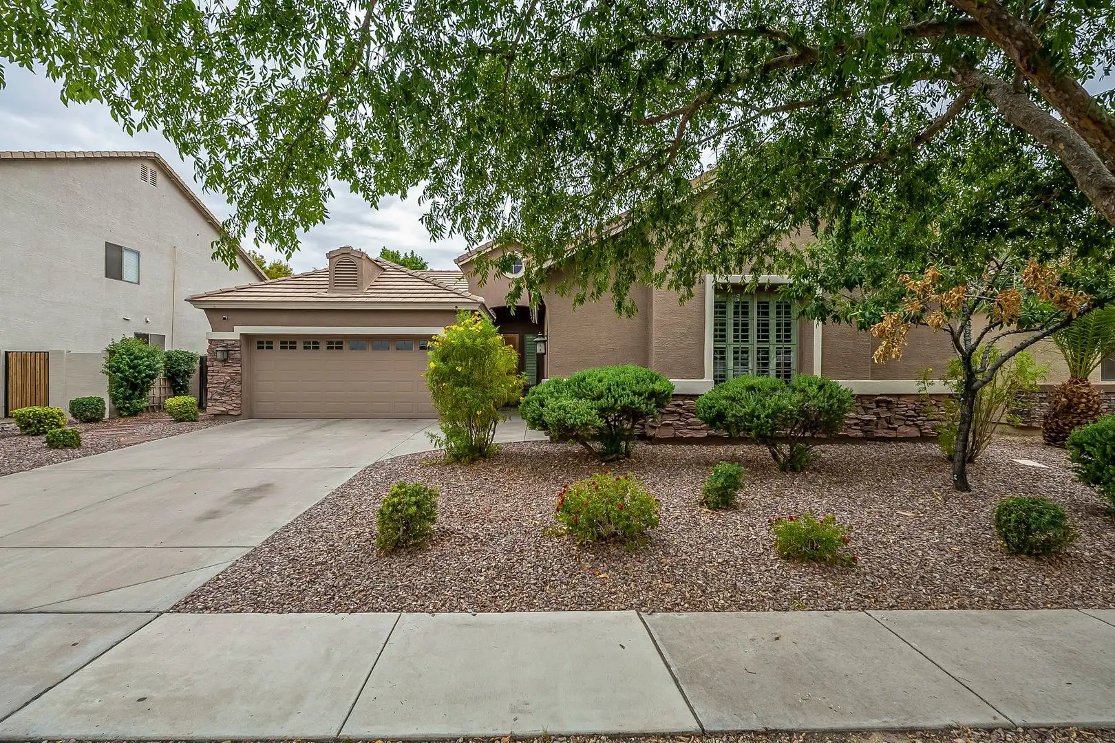 Phoenix Pool Home | 4 Bedrooms, Solar + Backyard Putting Green photo 5
