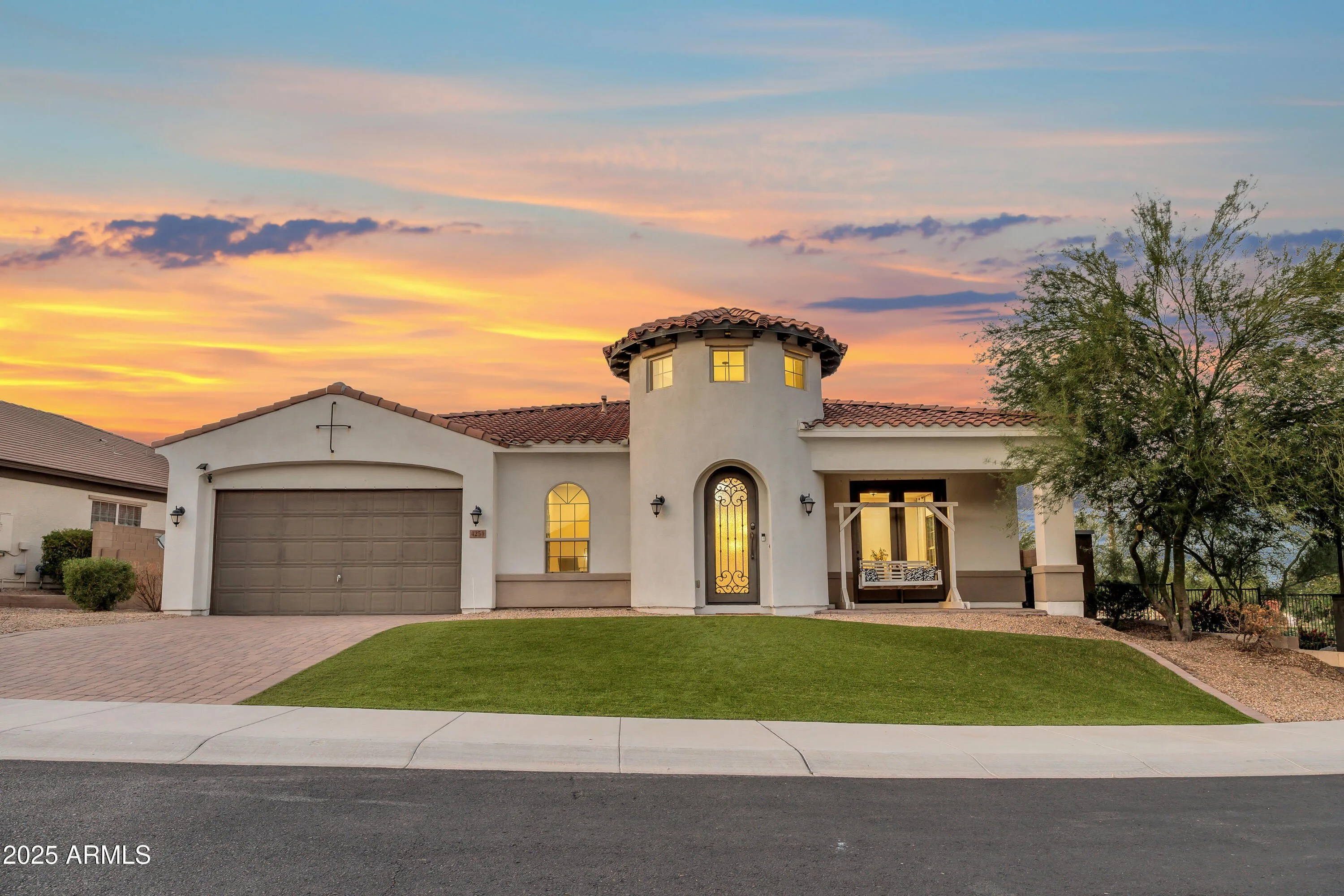 4254 E VALENCIA Drive photo 2