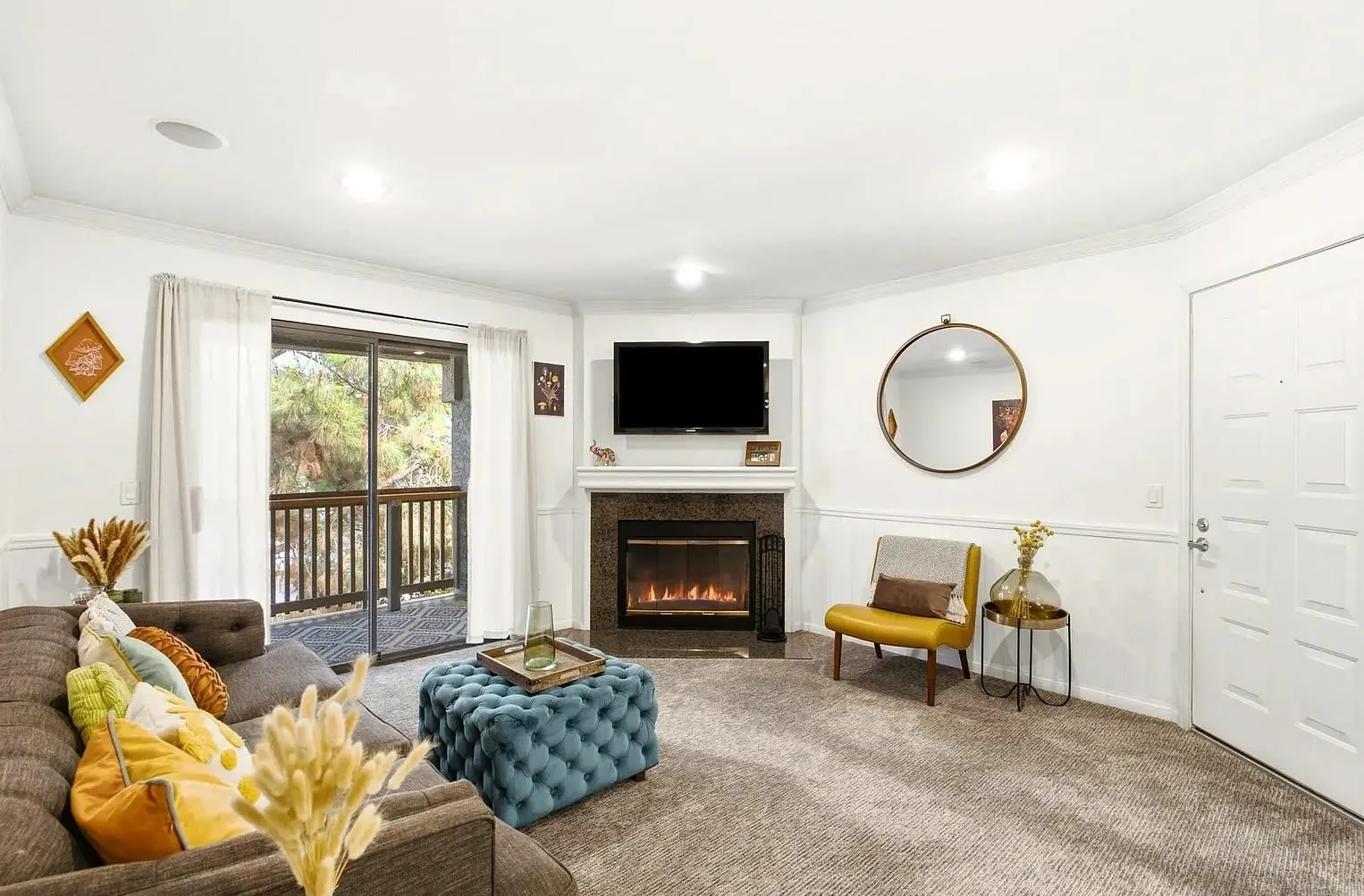 12015 Alta Carmel Ct Unit 302 photo 4