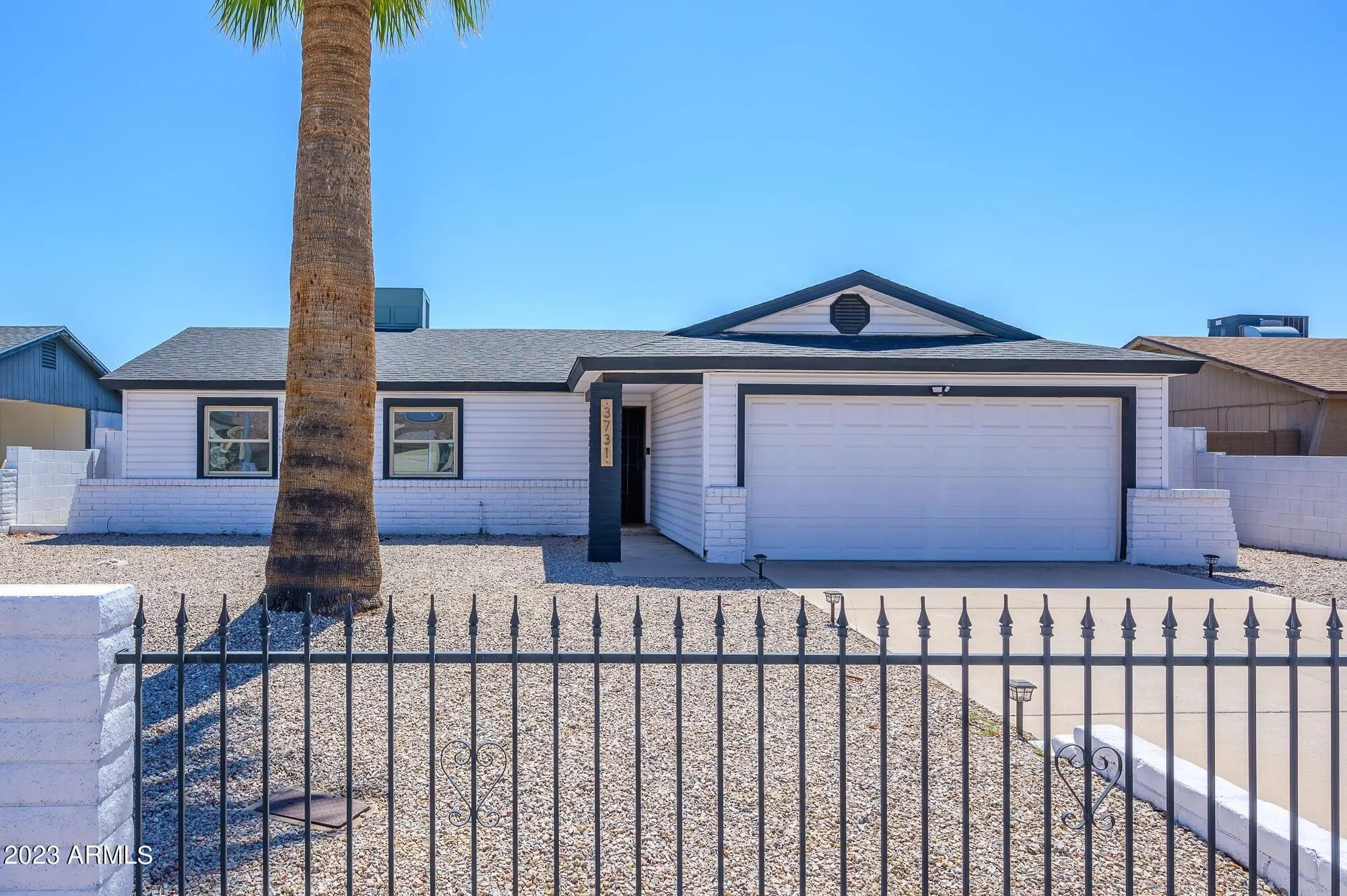 3731 E Janice Wy Phoenix, AZ 85032 photo 5