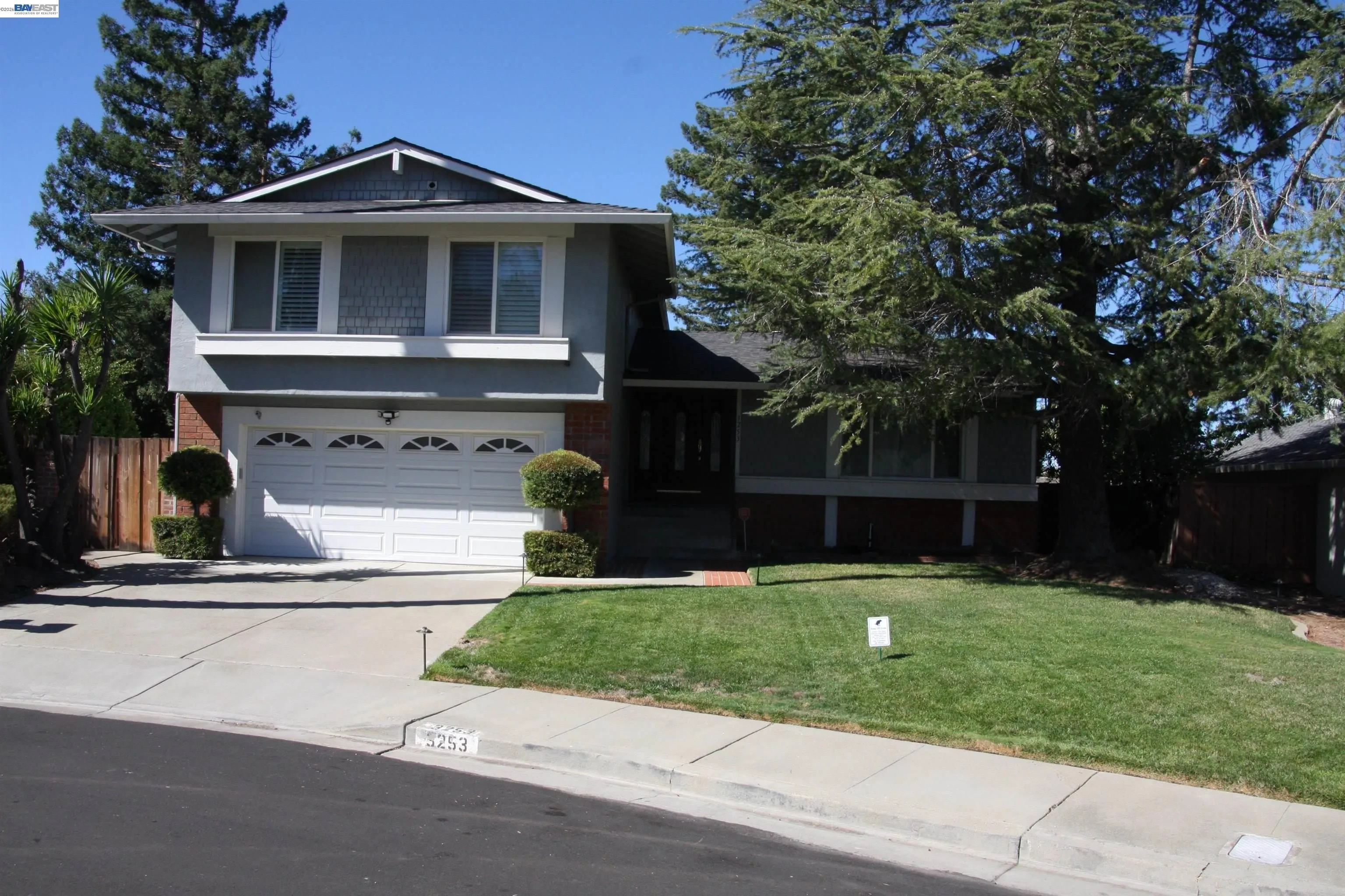 3253 Pomace Court photo 3