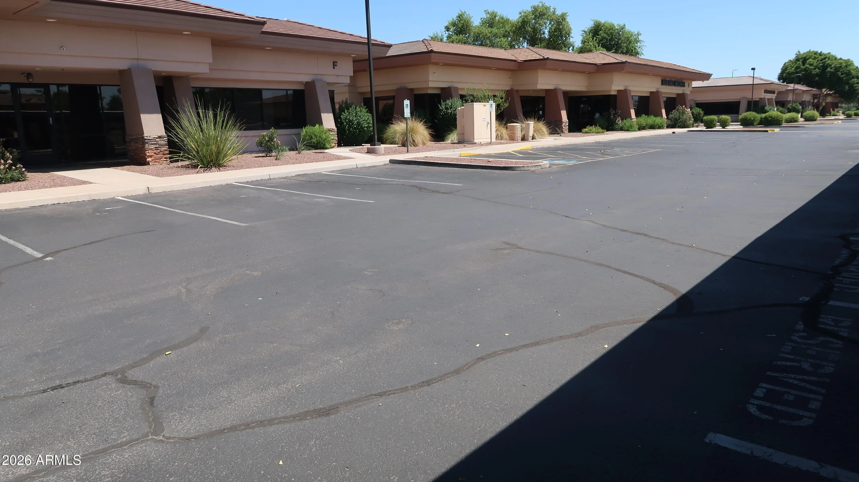 10320 W MCDOWELL Road photo 4