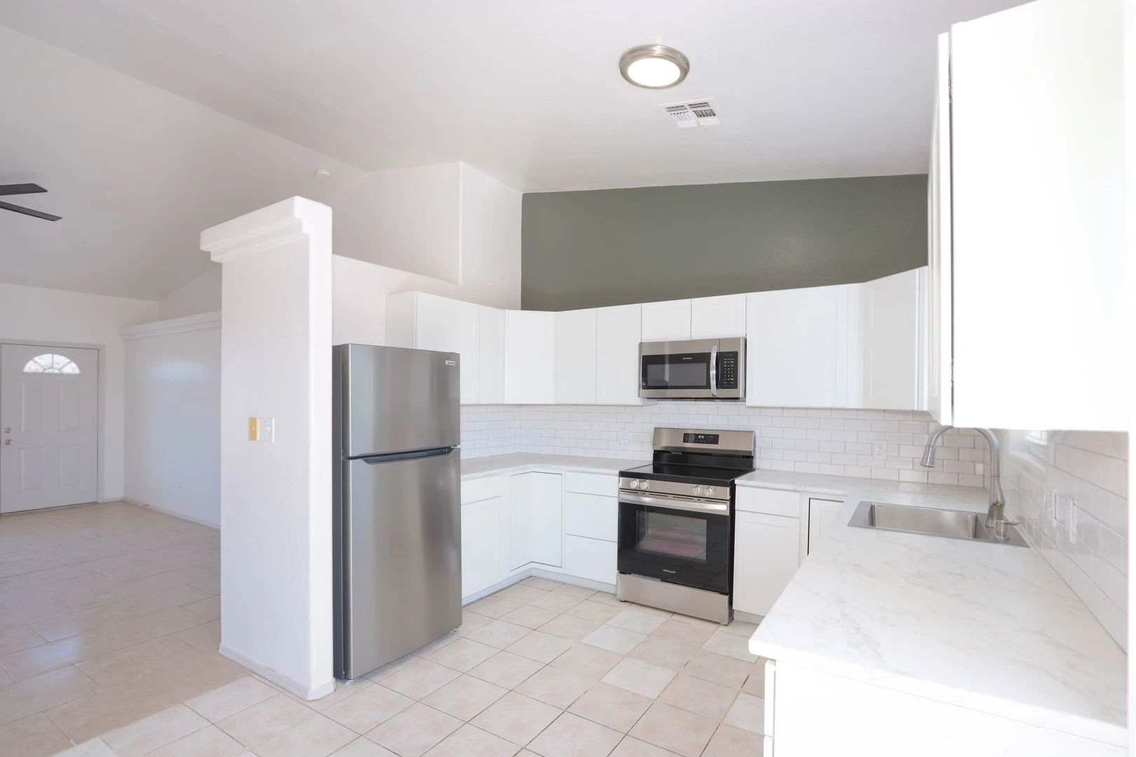 9399 W Tinajas Dr Arizona City, AZ 85123 photo 2