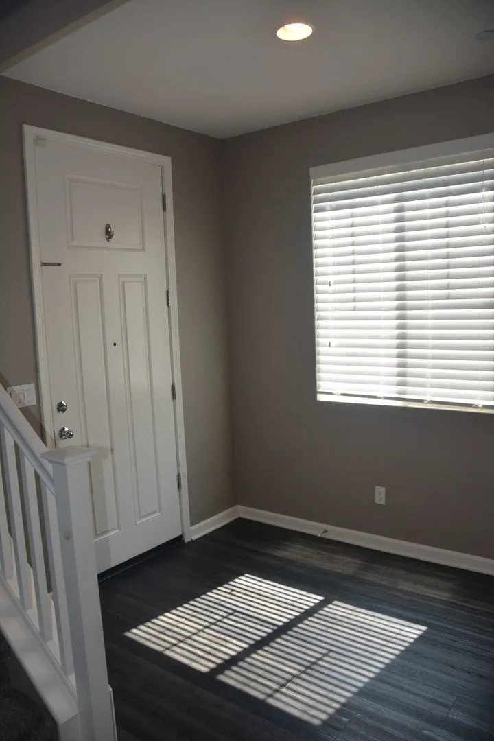 Affordable Central Brentwood 3 bed / 2.5 bath beauty photo 2