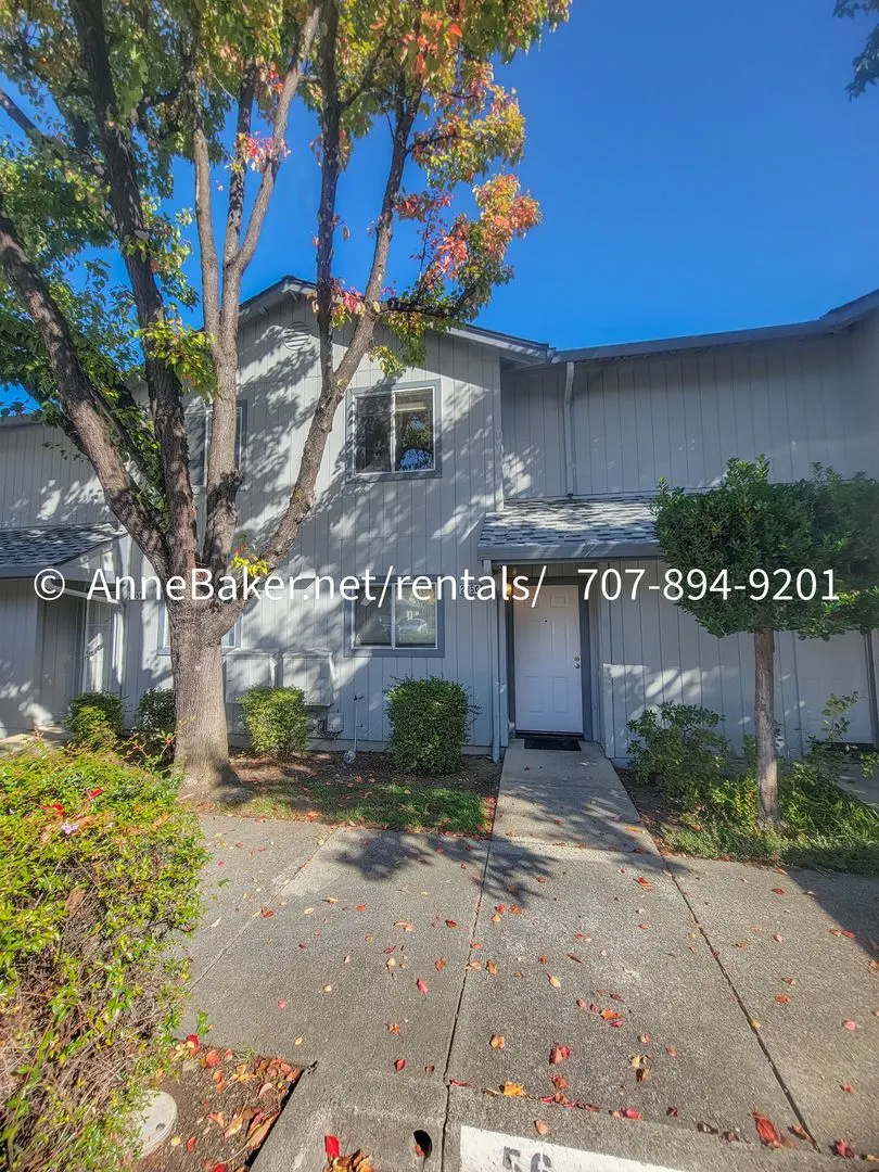 205 Elbridge Cloverdale, CA 95425 photo 2