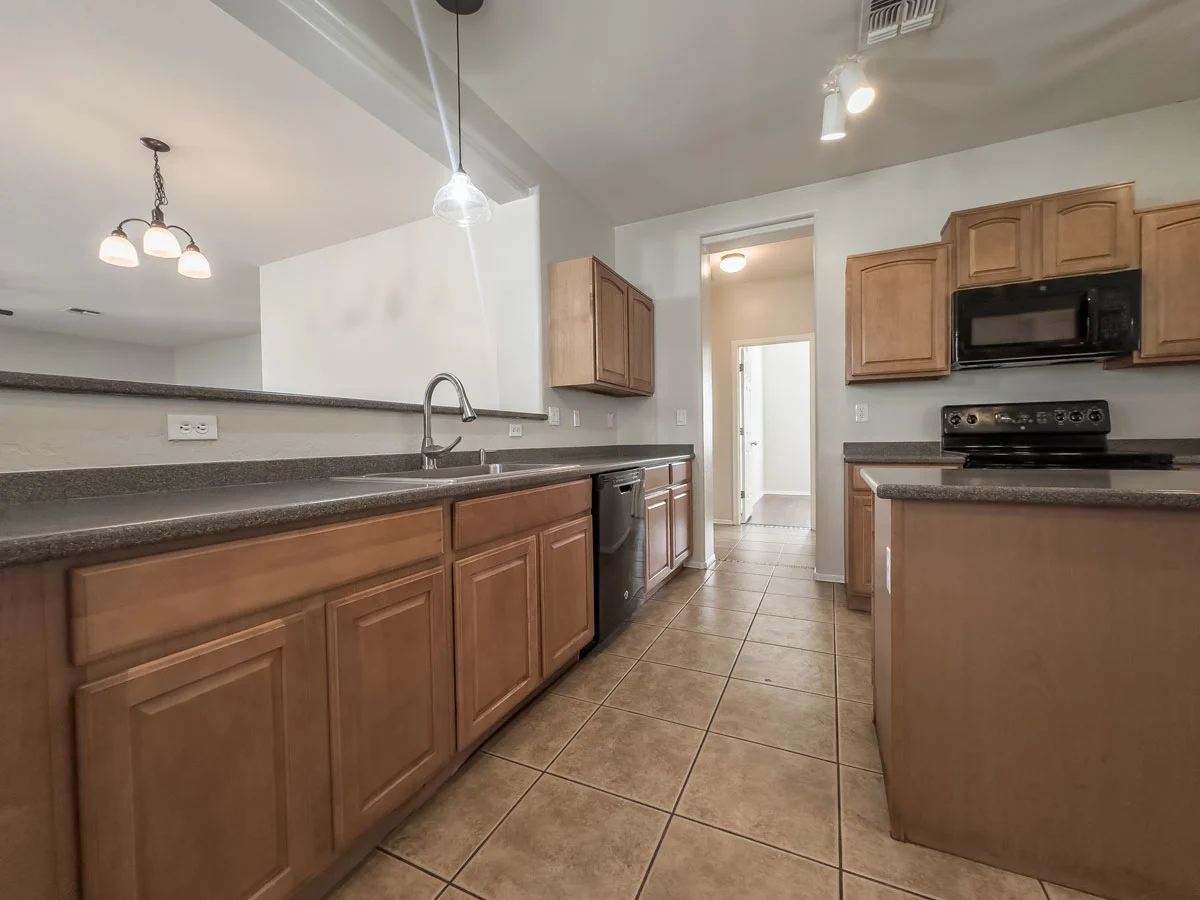 5239 W Glass Ln photo 3