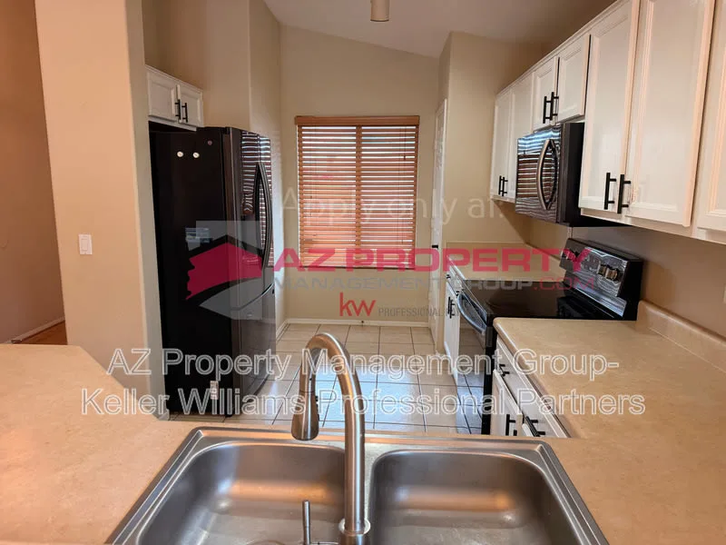 15819 W Yavapai St photo 5