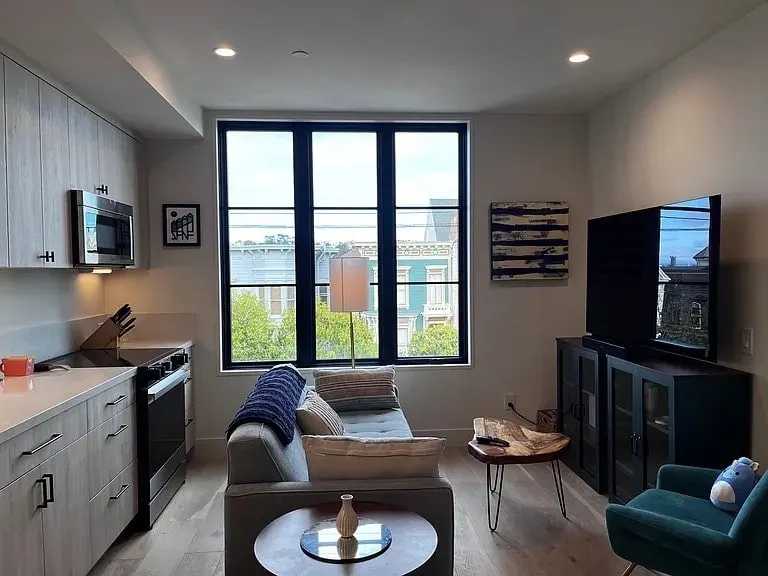 1BR/1BA Apartment on South Van Ness Avenue · San Francisco photo 5