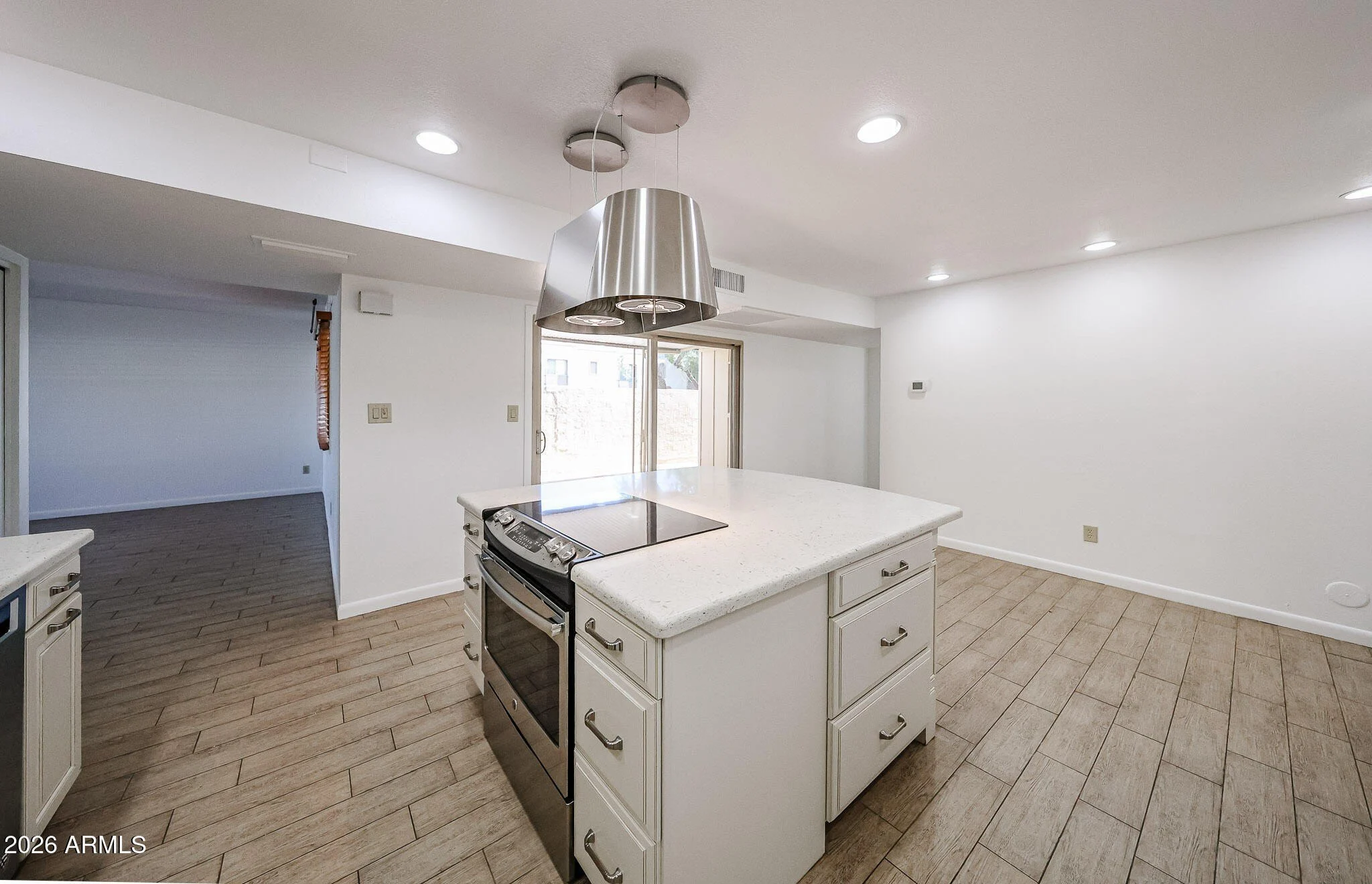 8333 E Orange Blossom Ln photo 4