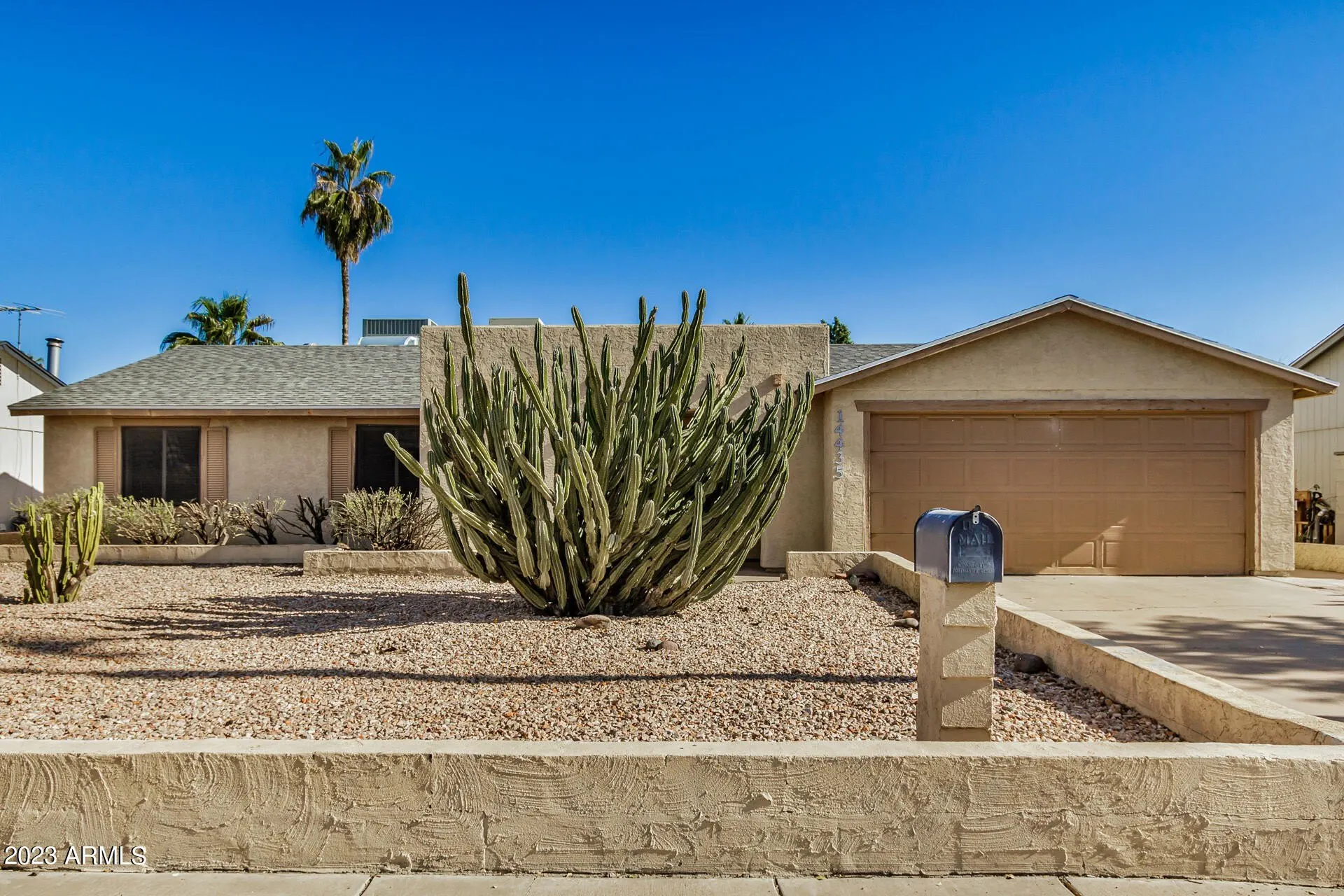 14435 N 36th St Phoenix, AZ 85032 photo 2