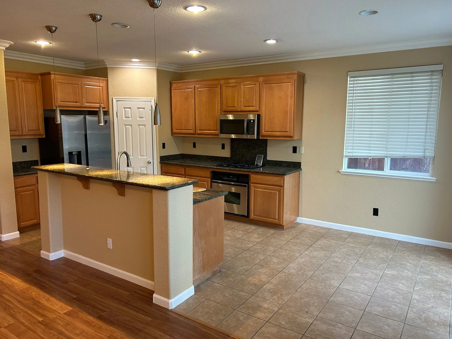 108 Matisse Dr photo 5