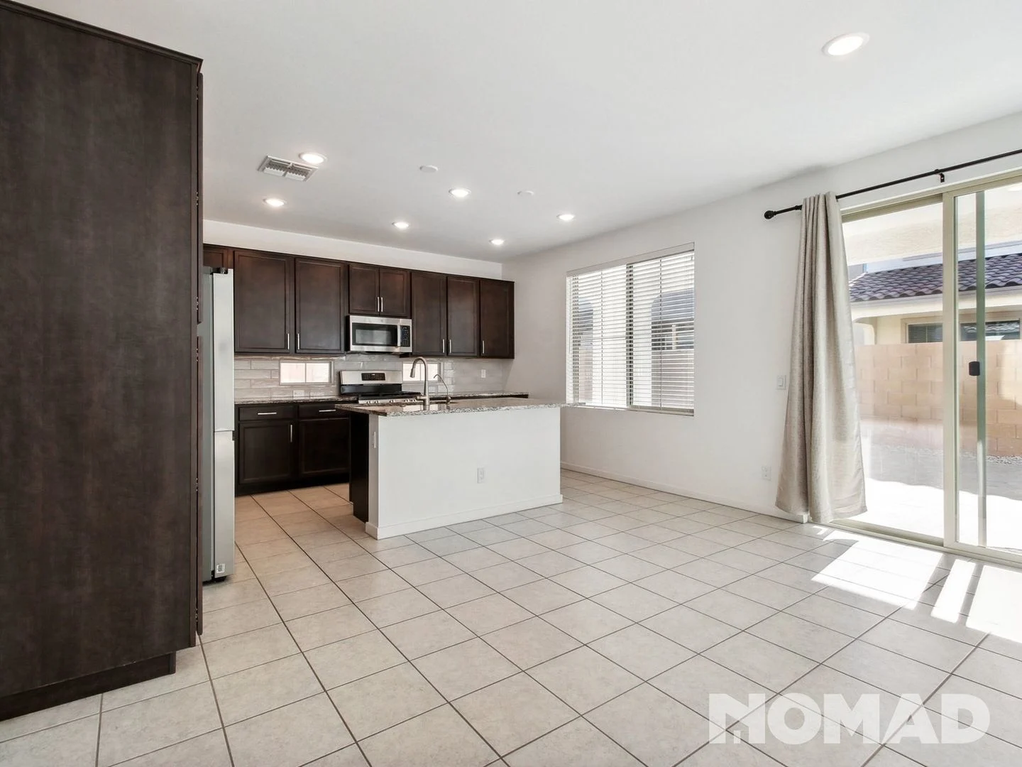 4 Bed / 3 Bath Single Family Home in Chandler photo 4