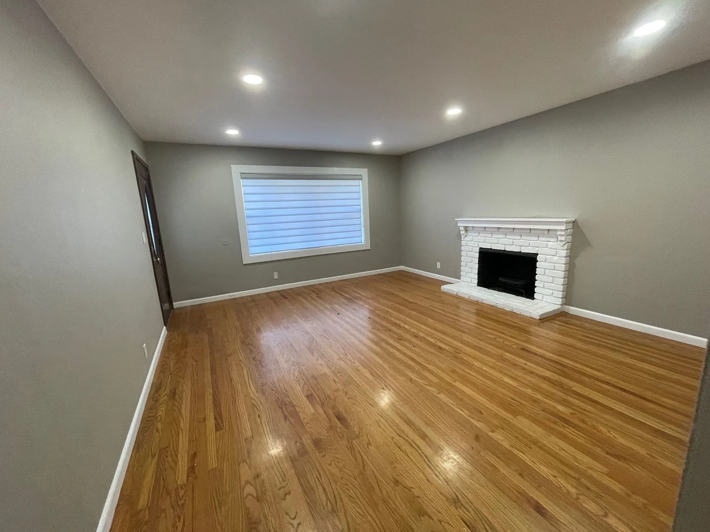 1438 Myrtle Ave photo 4