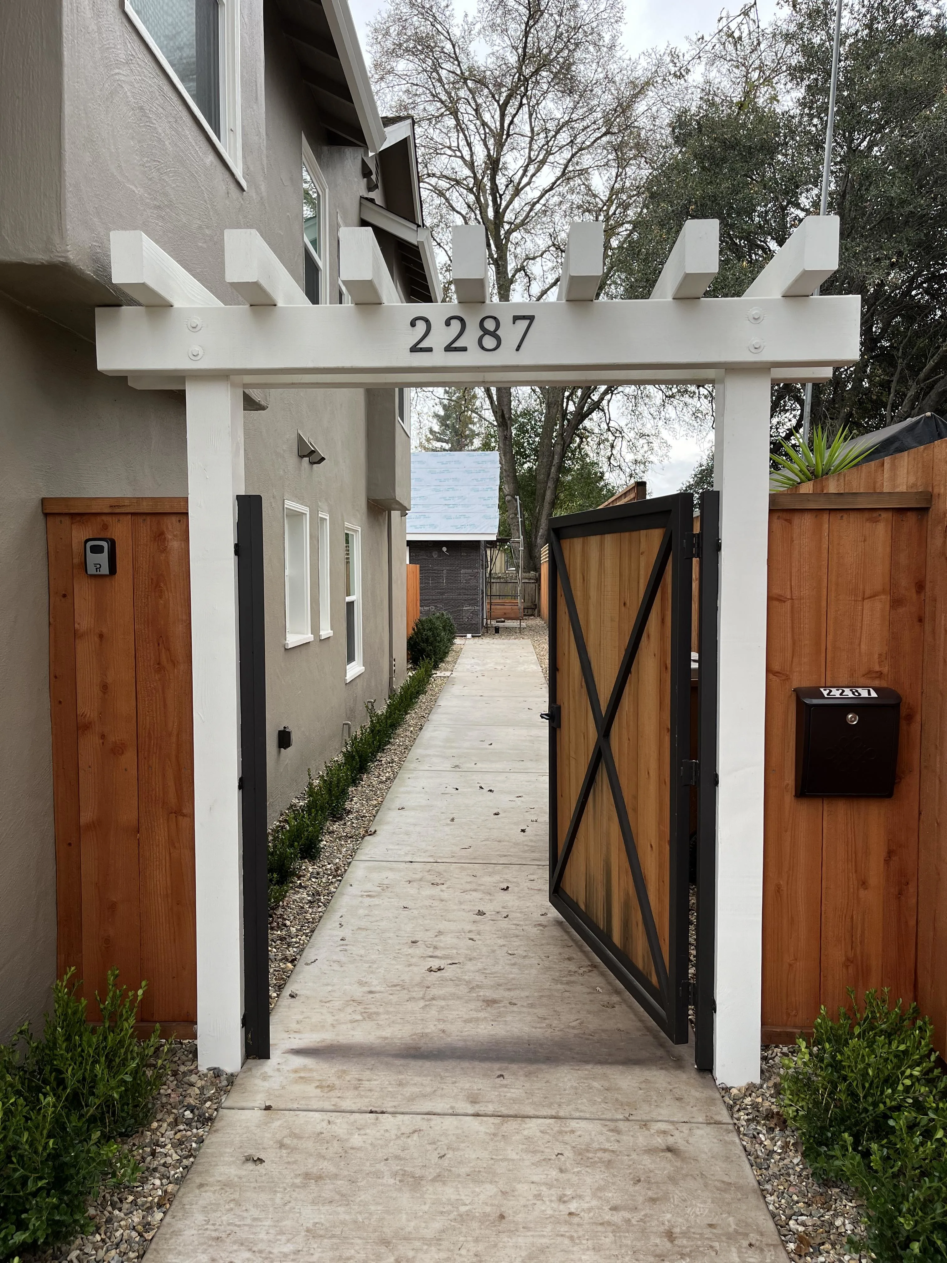 2287 1st Street- Adu photo 3