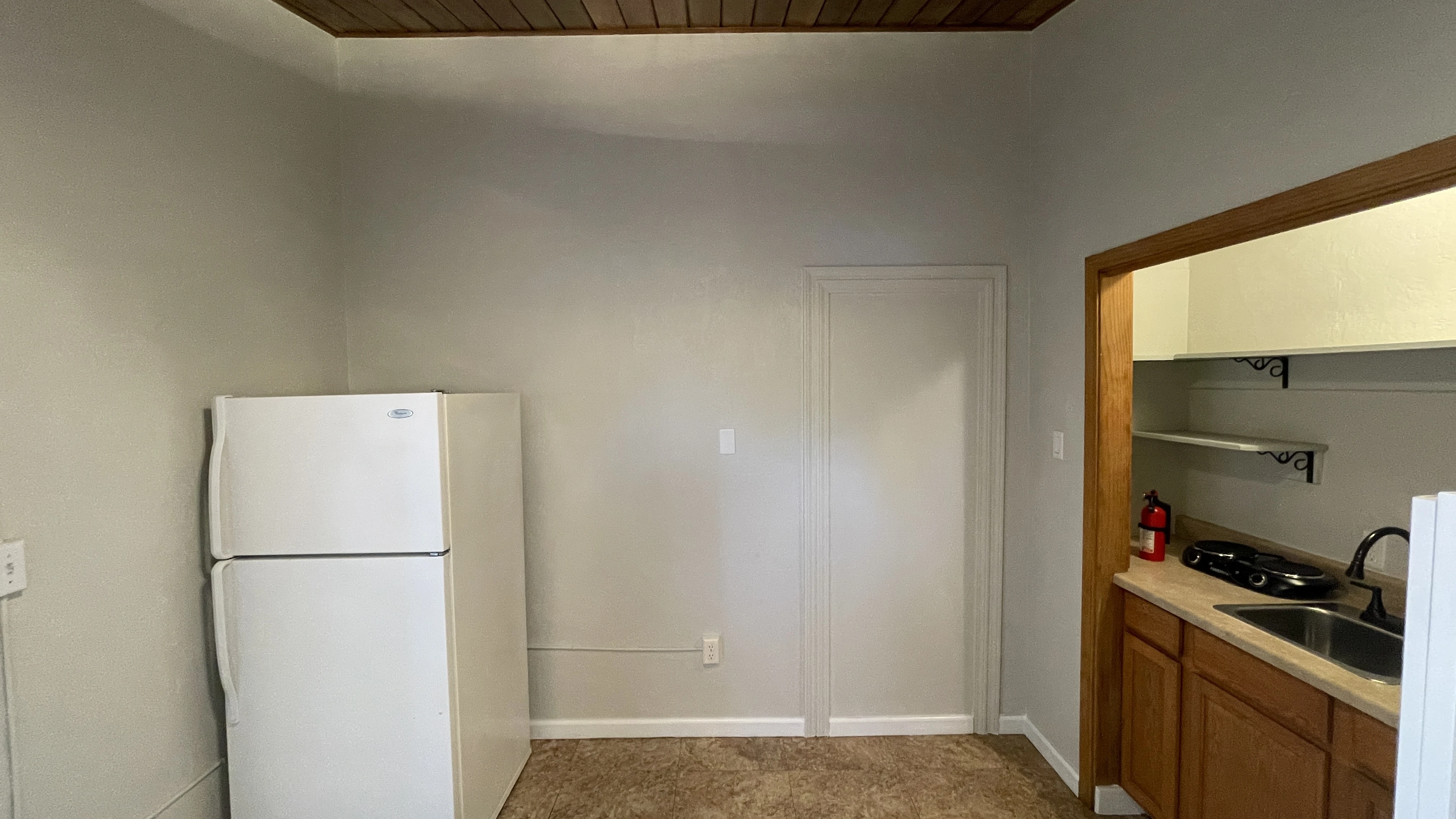 14105 Sycamore Avenue, Unit 1 Rental photo 5