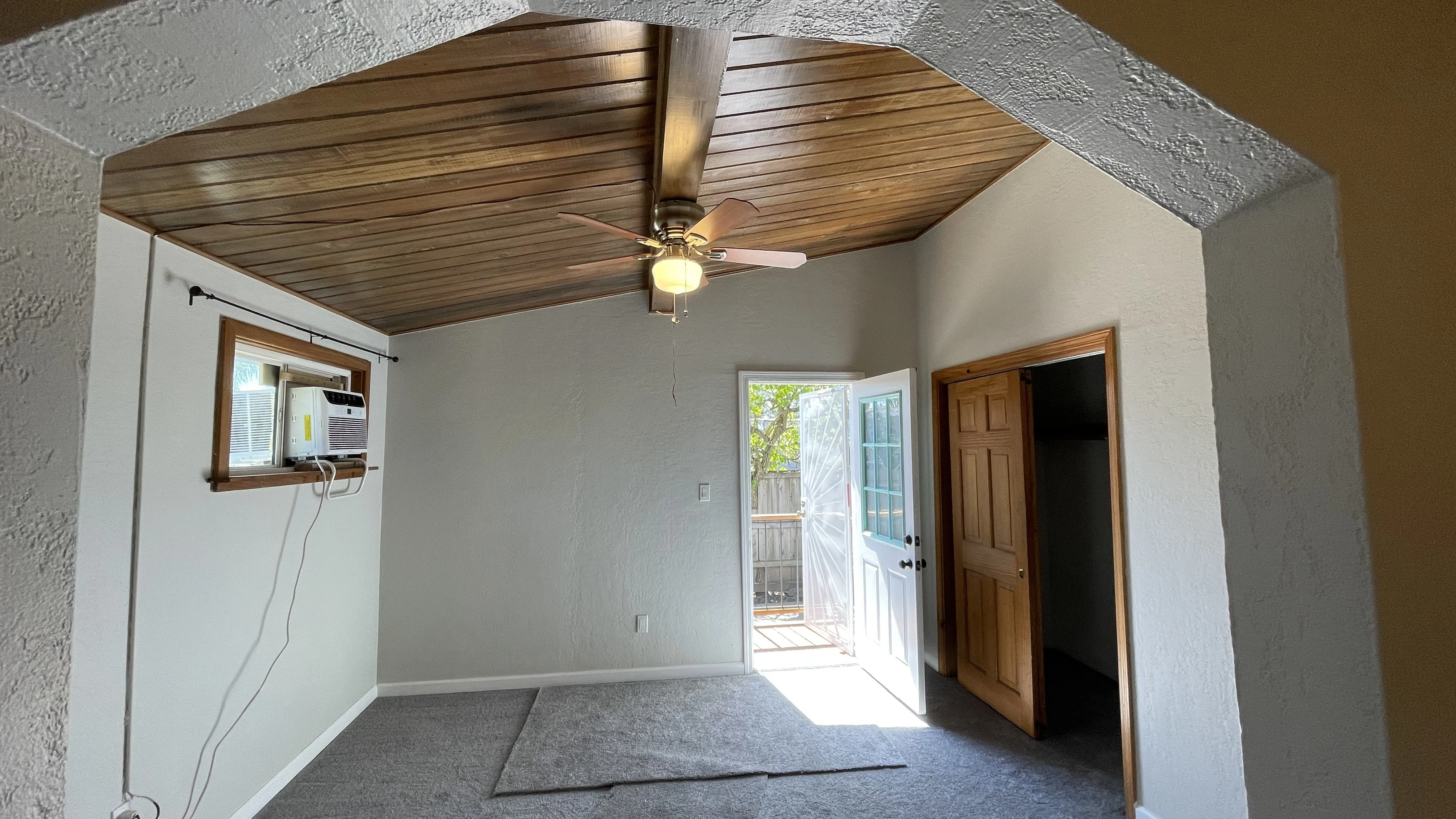 14105 Sycamore Avenue, Unit 1 Rental photo 2