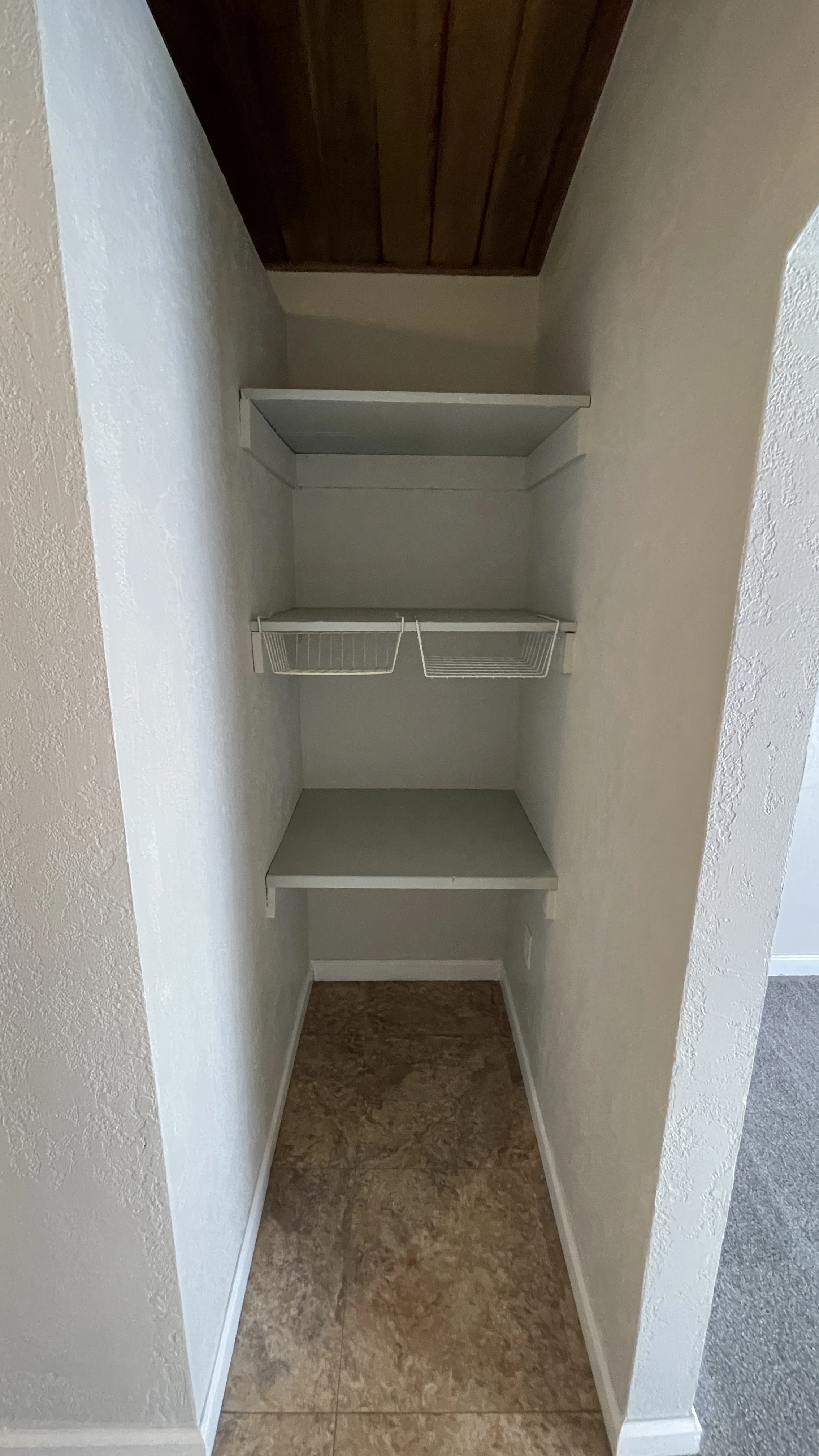 14105 Sycamore Avenue, Unit 1 Rental photo 4