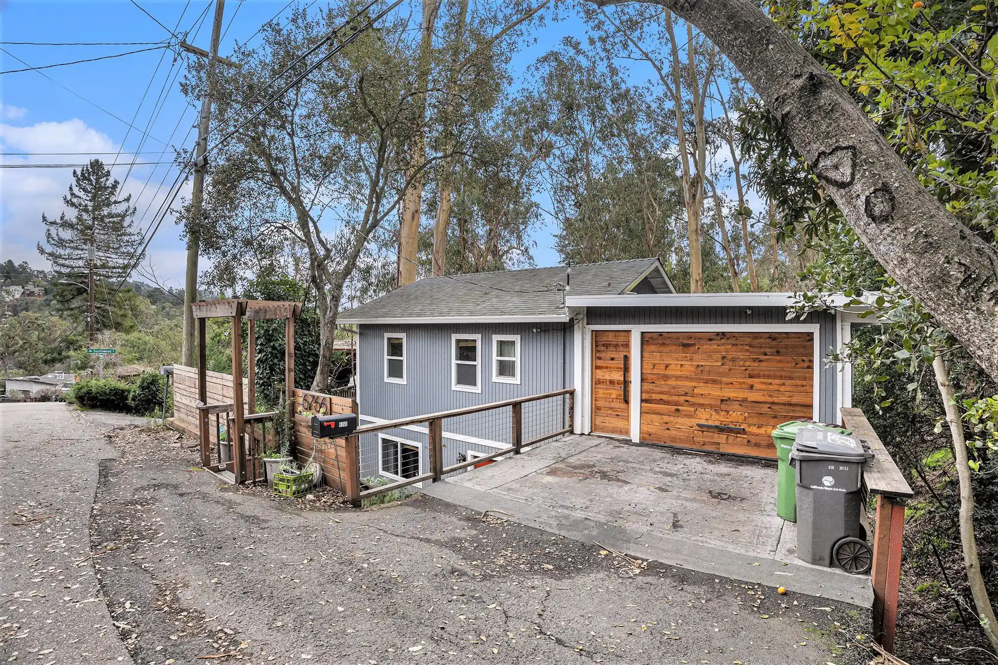 6766 Paso Robles Drive, Oakland, CA 94611 photo 3