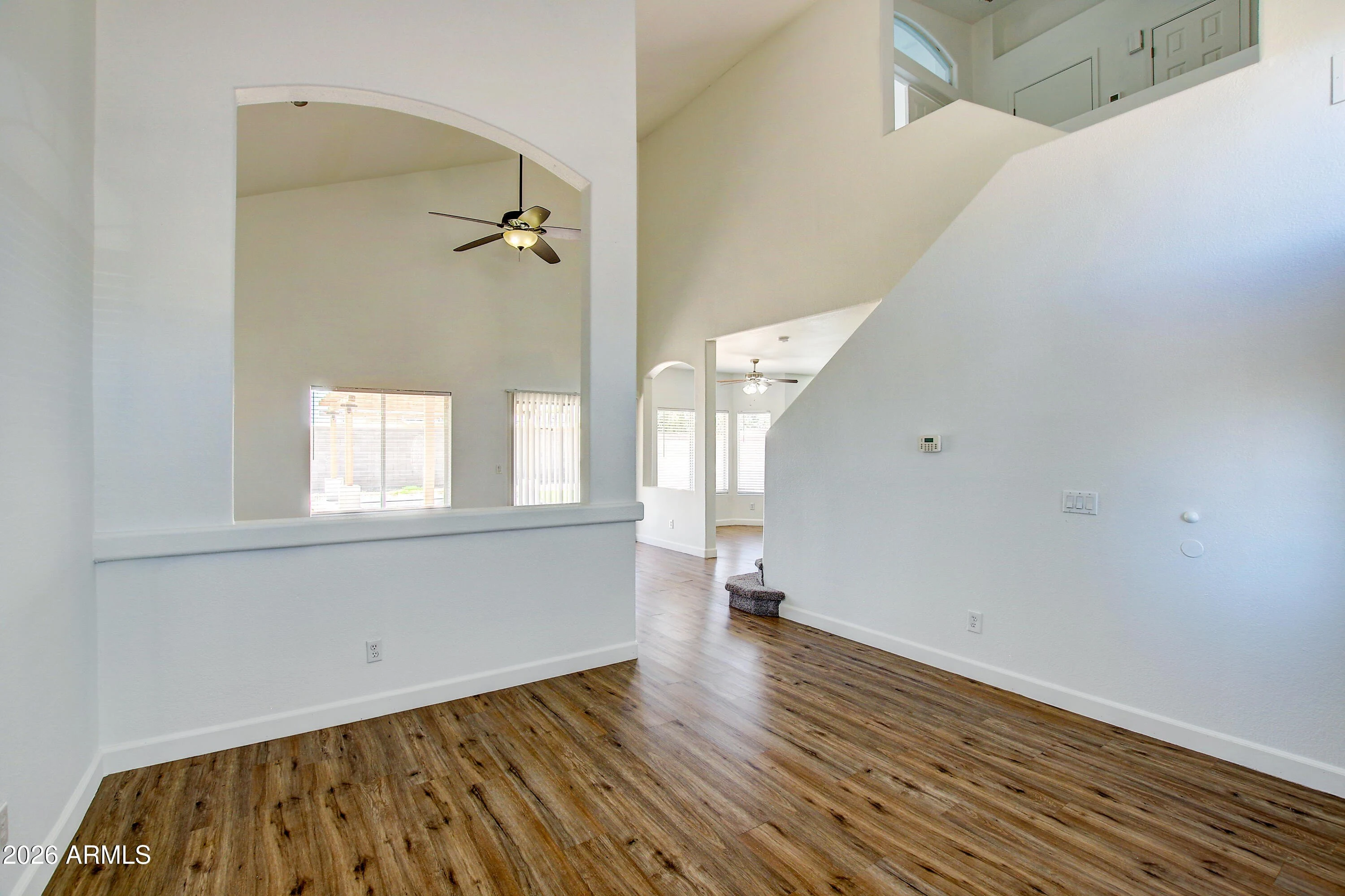 1550 N SUNSET Place photo 3