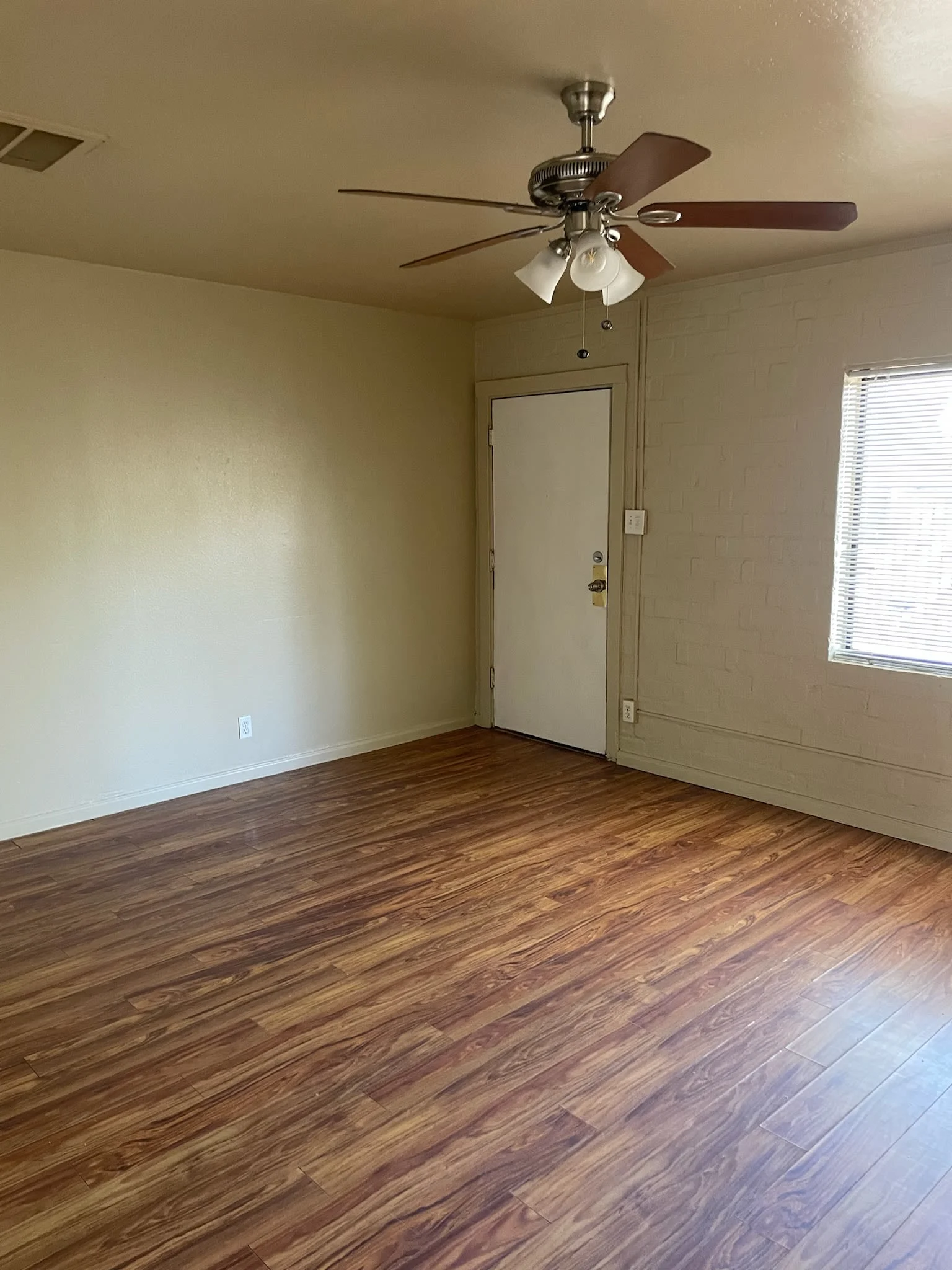 1222 W. Roosevelt Street photo 3