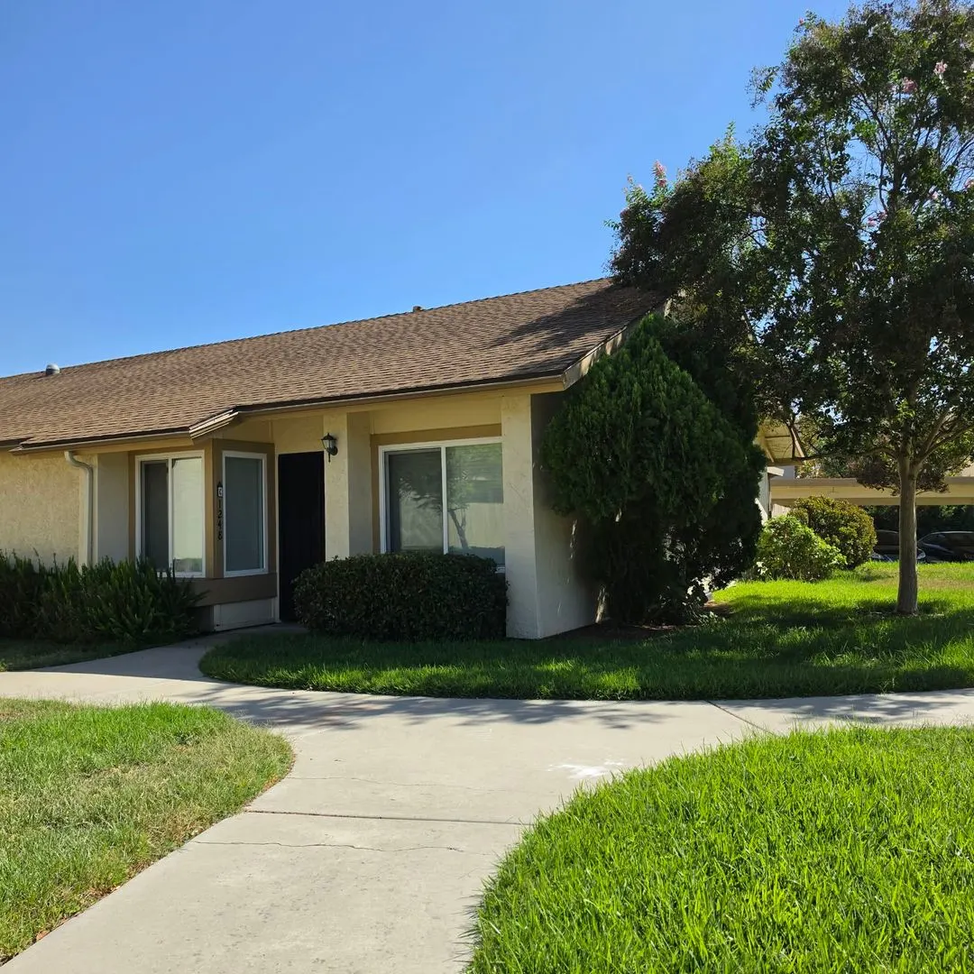 1248 Bostonia St photo 3