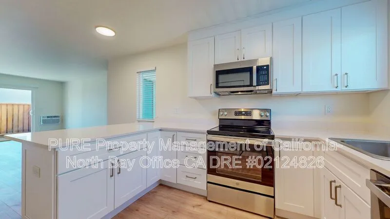 7359 Boris Ct Rohnert Park, CA 94928 photo 5