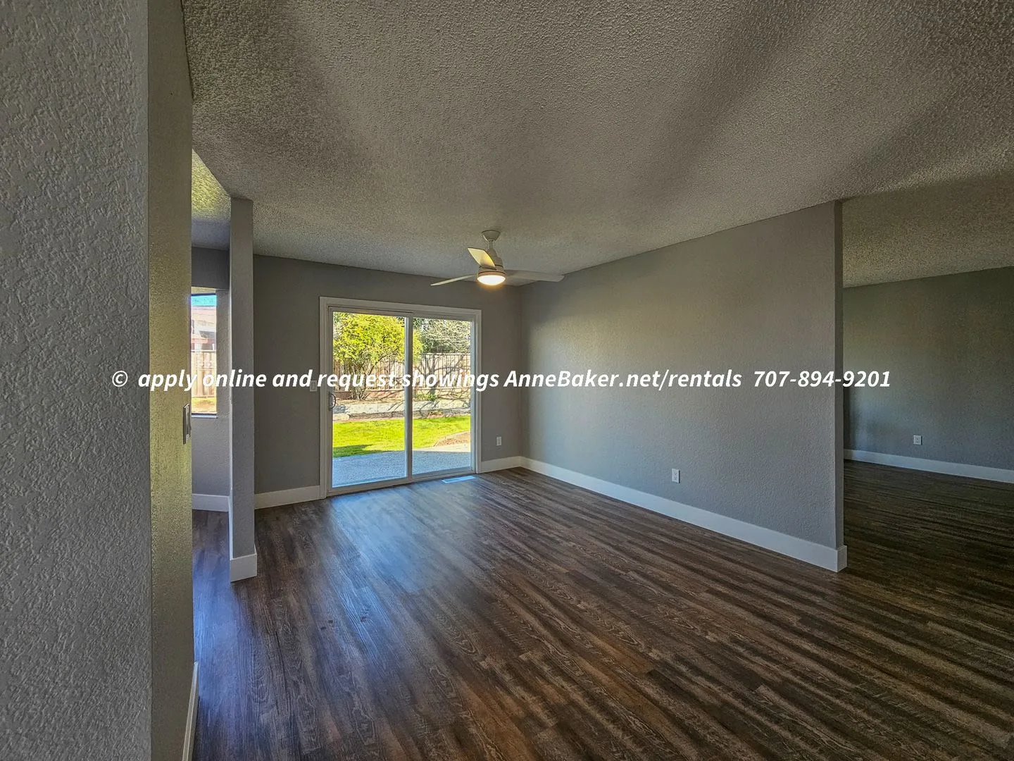 Newly Updated - New Appliances, Flooring, Fixtures - 3-car Garage - Windsor photo 3