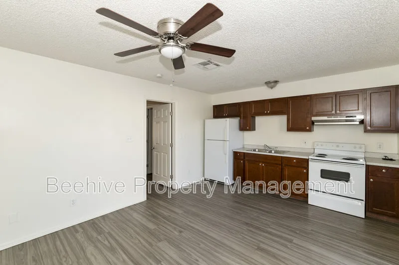 1502 E Adams St Phoenix, AZ 85034 photo 4