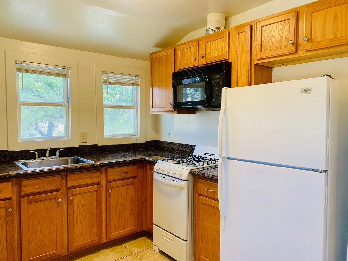 Lovely Downtown Studio - Available October - Only $1,595/mo! photo 3