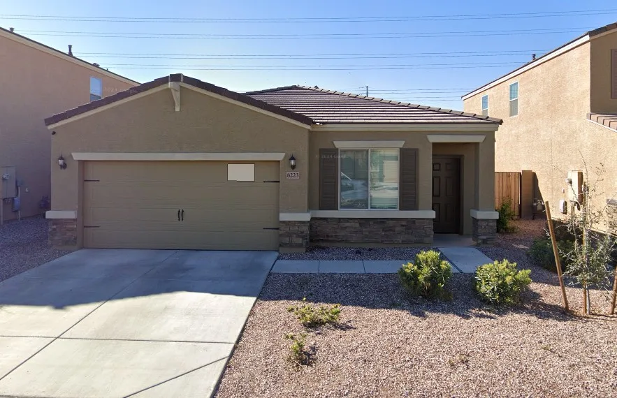 8223 W Pueblo Ave Phoenix, AZ 85043 photo 2
