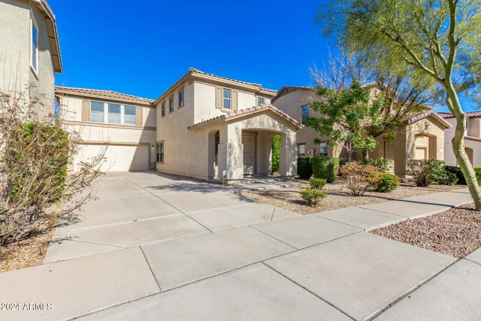 Gorgeous 3 bedroom, 2.5 bath.  Premium lot!  Great Community! photo 3