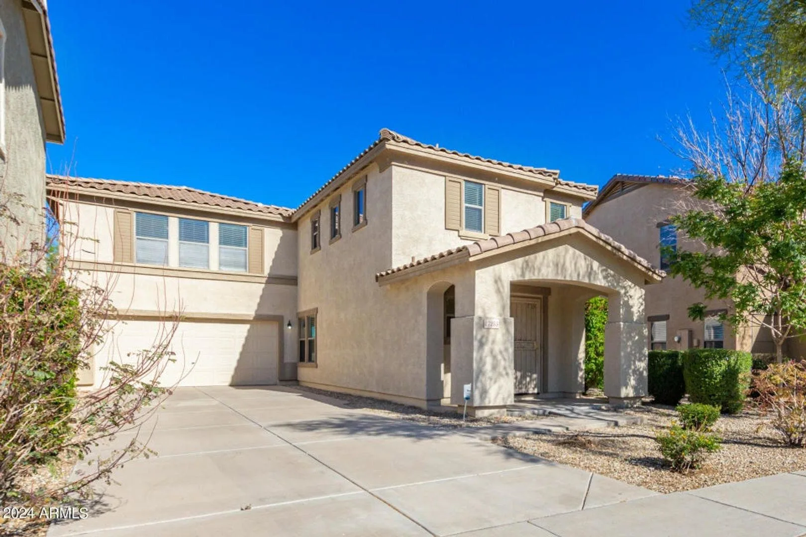 Gorgeous 3 bedroom, 2.5 bath.  Premium lot!  Great Community! photo 4