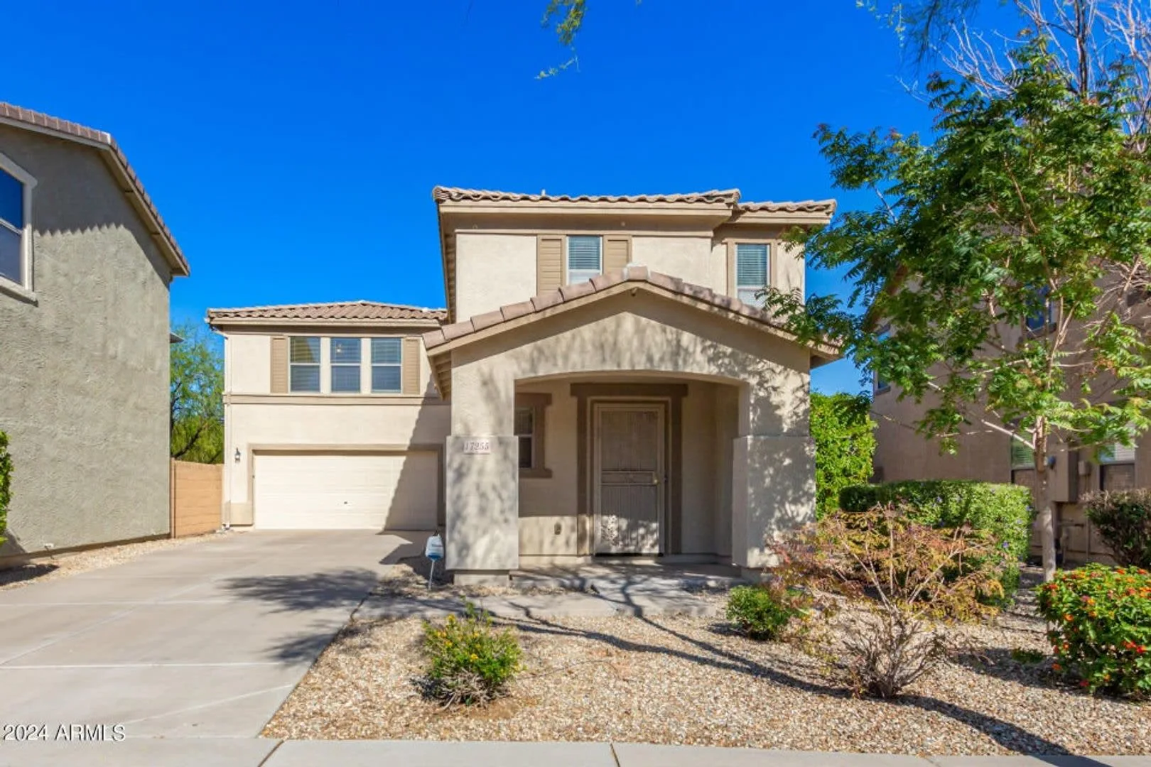 Gorgeous 3 bedroom, 2.5 bath. Premium lot! Great Community!