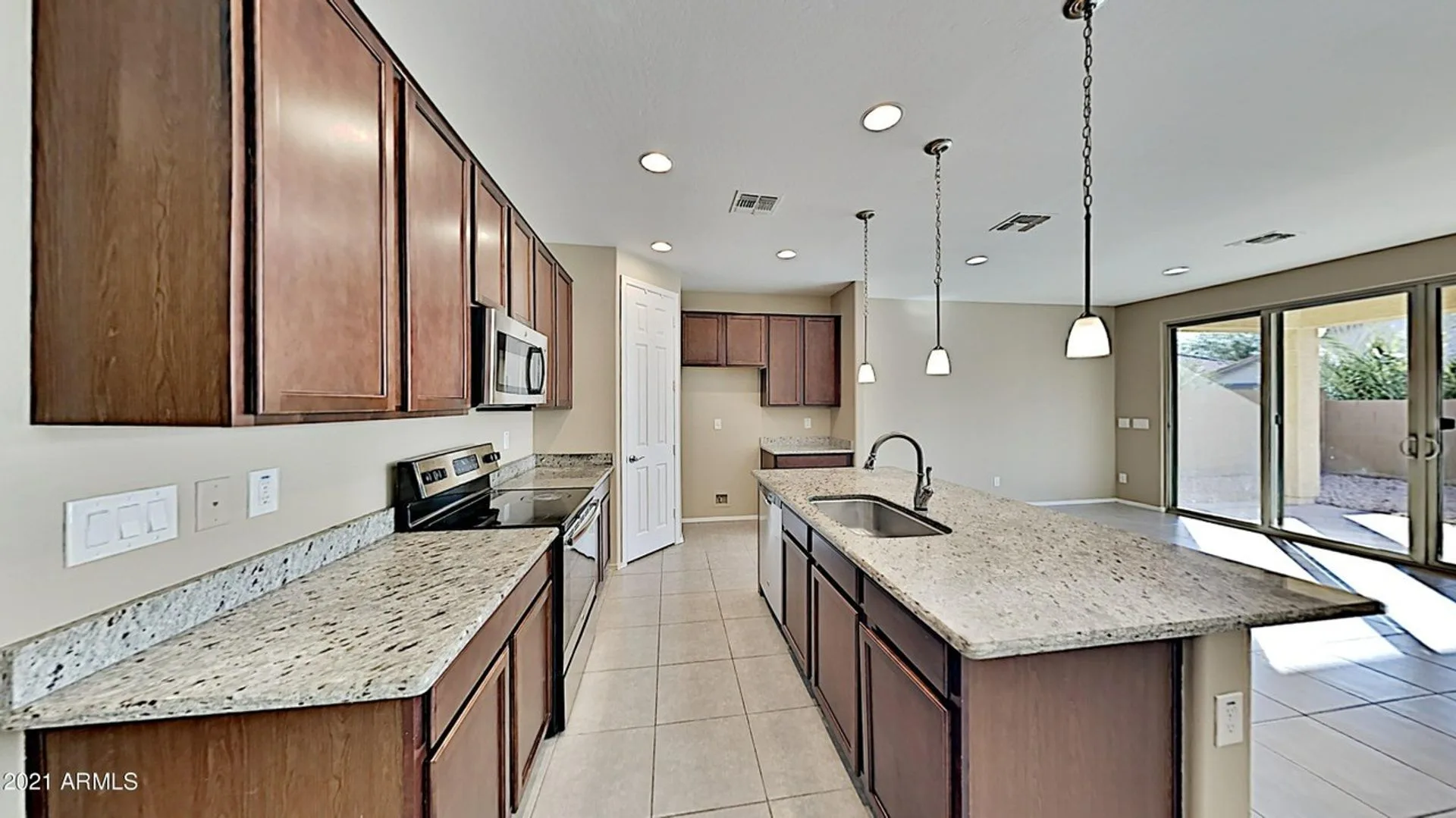 beautiful 3ba 2bth Laveen home photo 4