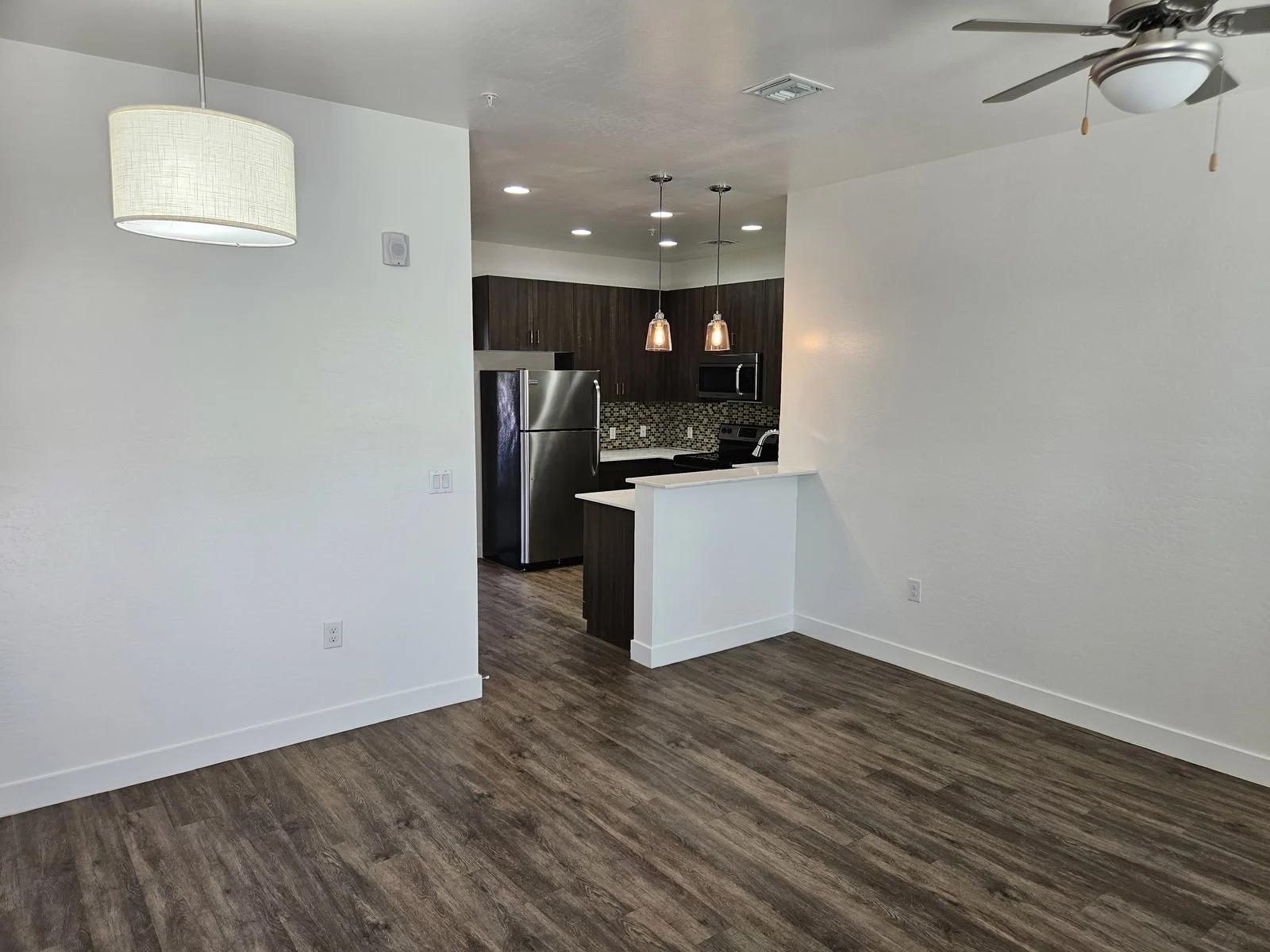 8053 E Thomas Rd Scottsdale, AZ 85251 photo 3