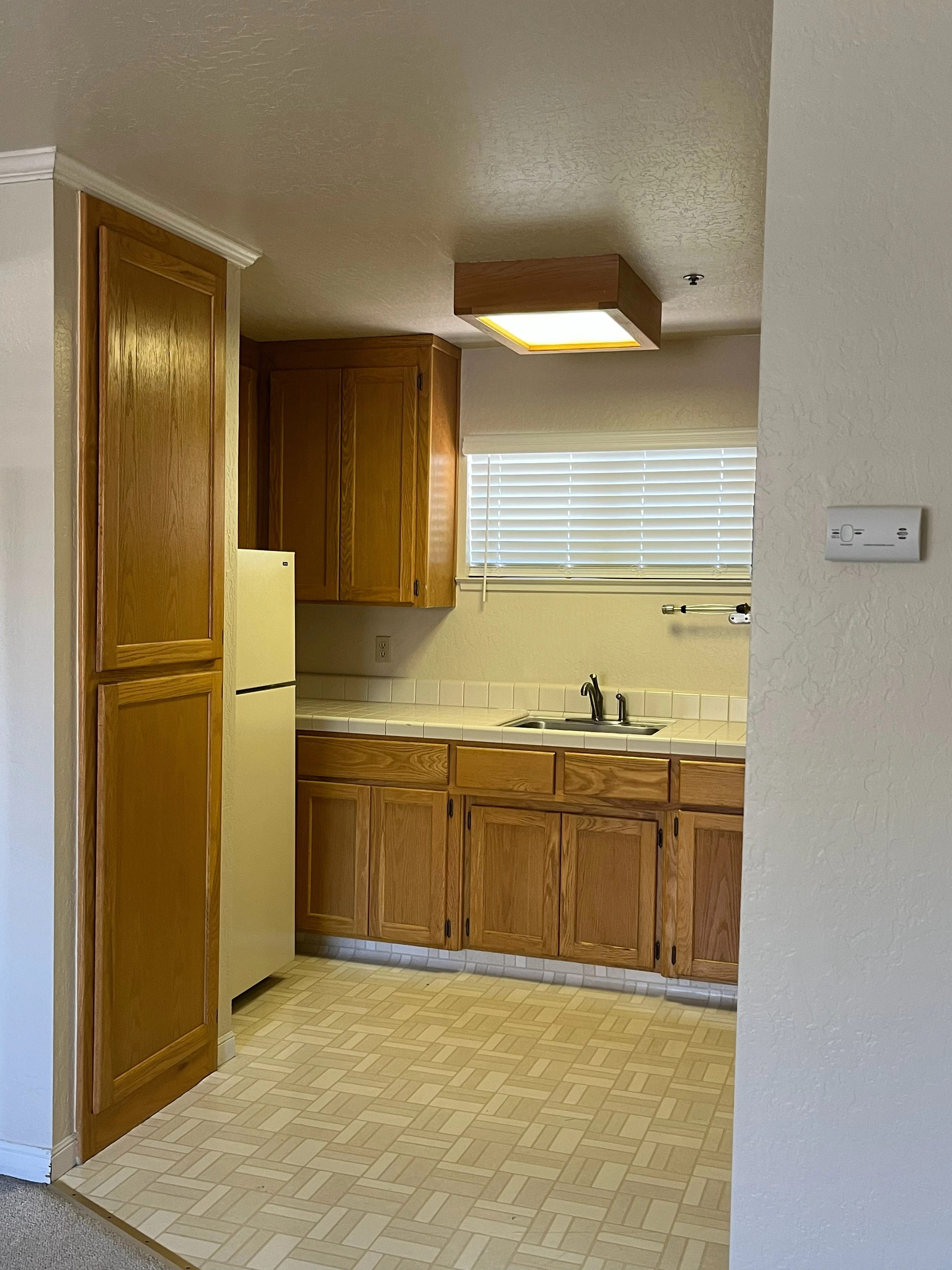 142 Belmont Street photo 3